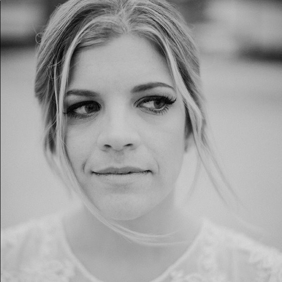 Meet your Posher, Megan - Picture 1 of 1